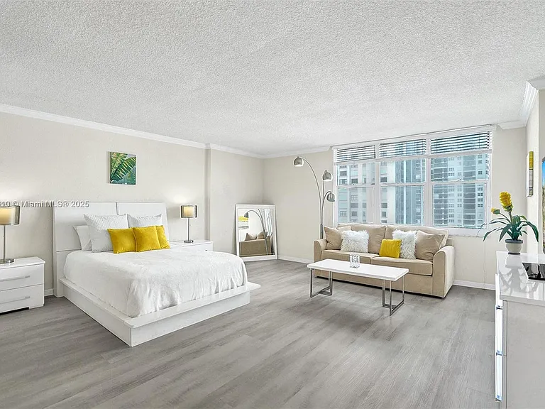 2501 S Ocean Dr #903 — Photo 2