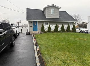 53 Hazelton Rd, Yonkers, NY 10710