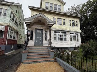 178 Osborne Ter, Newark, NJ 07112