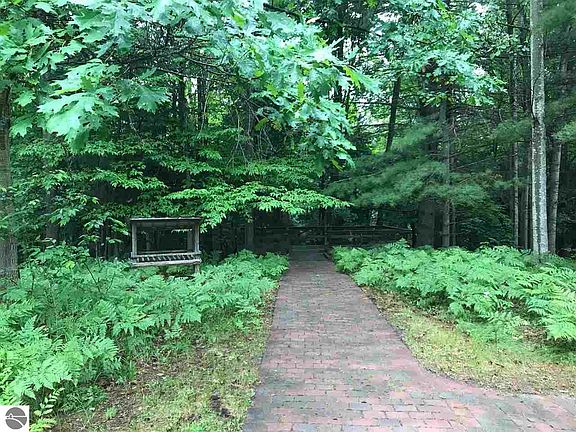 5th image of 8707 Bissel Creek Ln