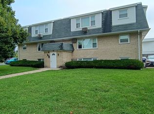 5811 Rose Ave APT 6, Countryside, IL 60525