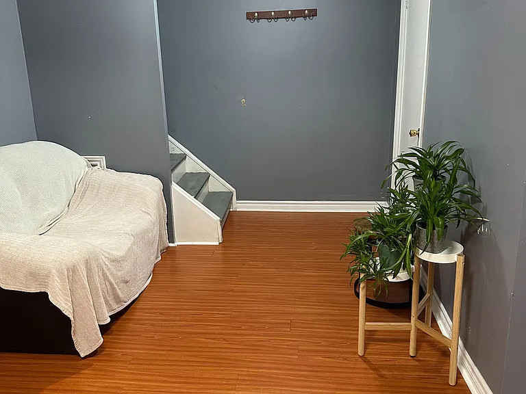 33 Kenborough Ct #BASEMENT — Photo 3