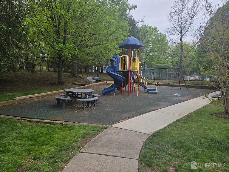 9 Ruby Ct — Photo 13