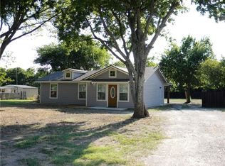 1622 Fm 815, Trenton, TX 75490