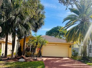 5200 Rising Comet Ln, Greenacres, FL 33463