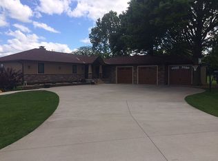 19690 Clare Rd, Spring Hill, KS 66083