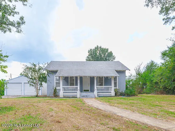 9822 Main St, Goodman, MS 39079