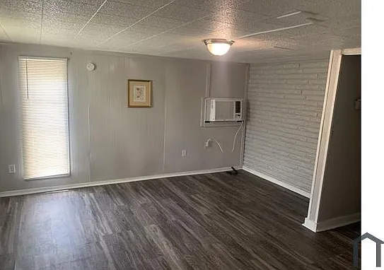 2320 McFaddin St #1 — Photo 8