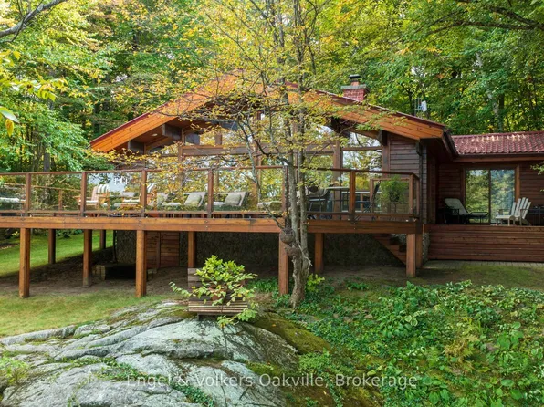 87 Dayeo Dr, Georgian Bay, ON P0C 1H0