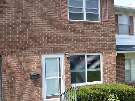 2nd image of 3500 Warwick Dr APT 25