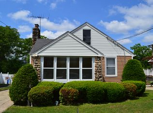 50 Harrison Ave, Waldwick, NJ 07463