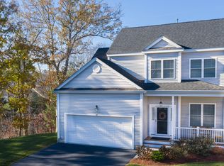 27 Kodiak Ln, Milford, MA 01757