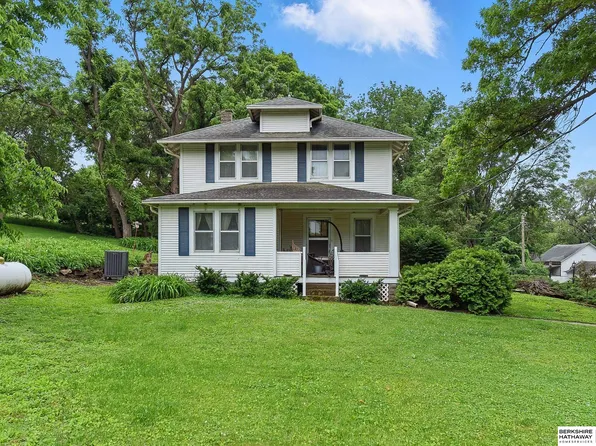 11414 N 76th Plz, Omaha, NE 68122