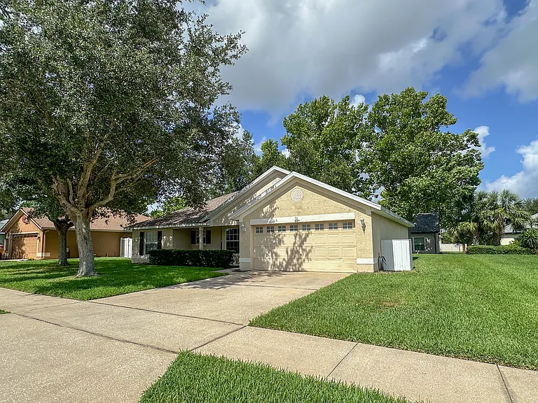224 Faulkner St — Photo 3