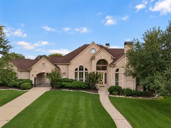 2606 Heatherbend Dr, Pearland, TX 77584