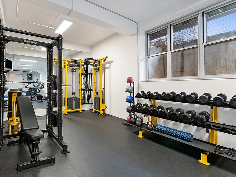 99 Gold St #4K — Photo 14