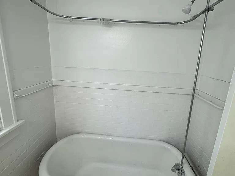 3542-3544 Homewood Ave #1 — Photo 7