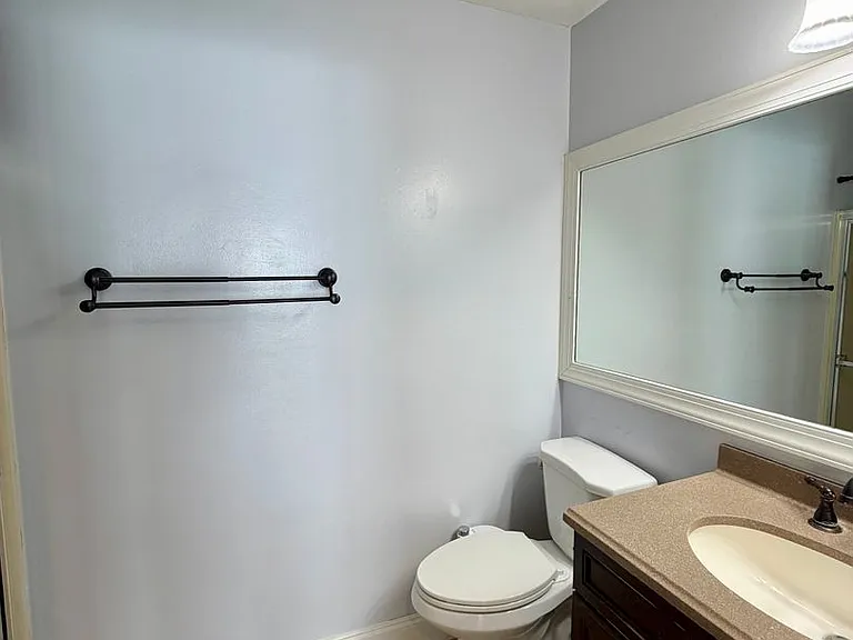 401 Waters Edge Dr — Photo 21