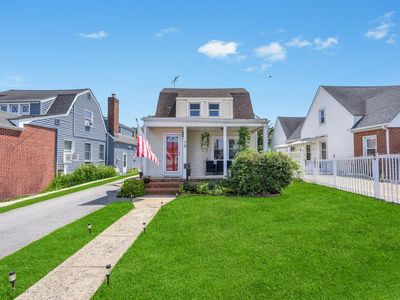 10 Dorothy Court, Merrick, NY, 11566