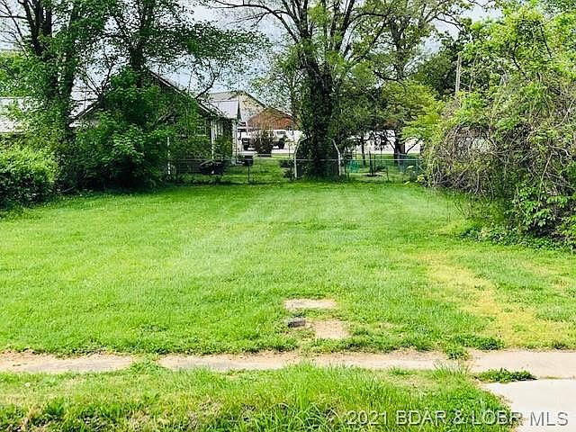 1st image of 7 Camden Ave