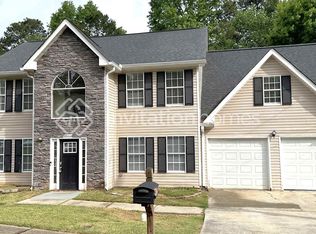5822 Wellborn Creek Dr, Lithonia, GA 30058