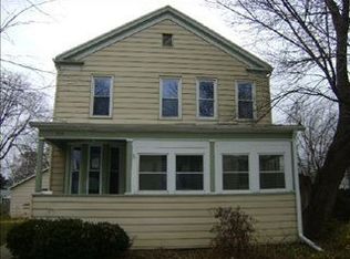 522 N 8th St, Rochelle, IL 61068