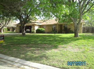 1560 Willow Creek Rd, Seguin, TX 78155