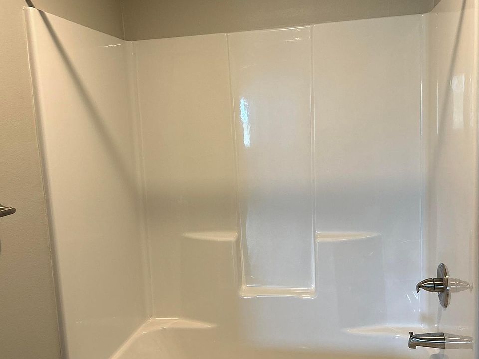 Tub/shower combo