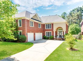 12018 James Richard Dr, Charlotte, NC 28277