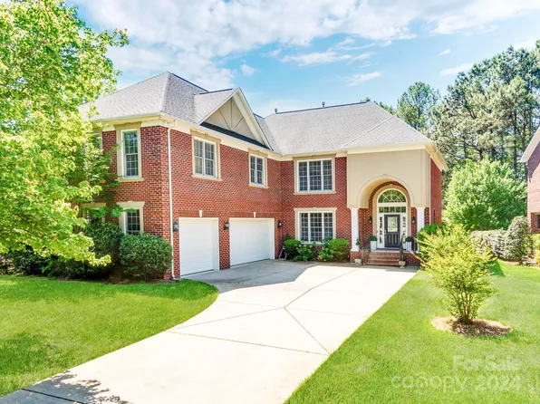 12018 James Richard Dr, Charlotte, NC 28277