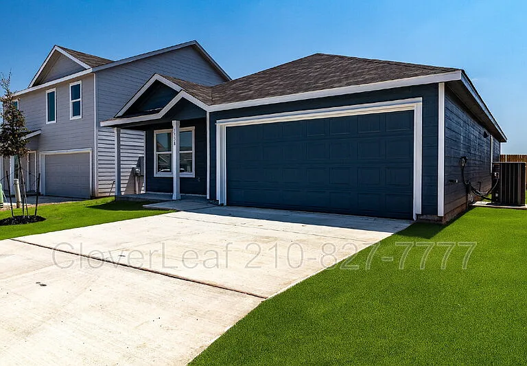 3338 Gingham Point — Photo 1