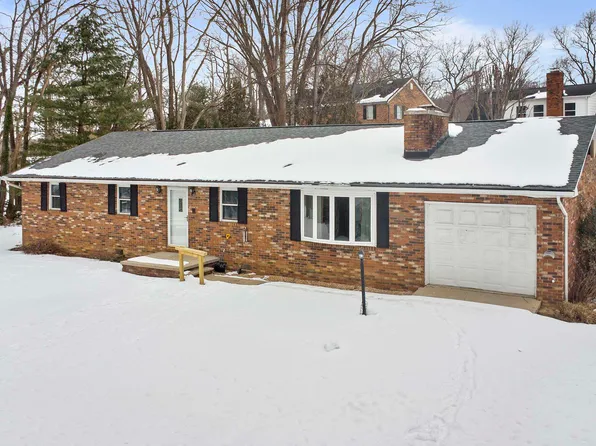 2403 Suzanne Ct, Ashland, KY 41101