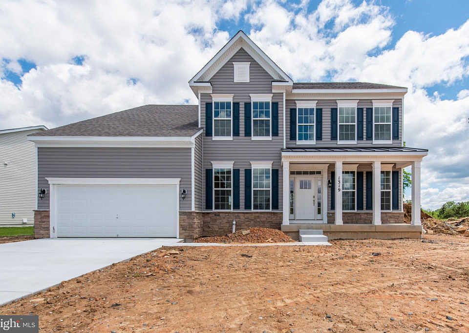 1st image of 1319 Exmoor Ln