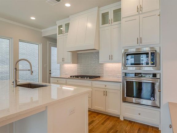 5th image of 1558 E Cityline Dr