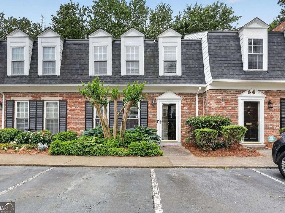 1st image of 5 Spinning House Pl NW