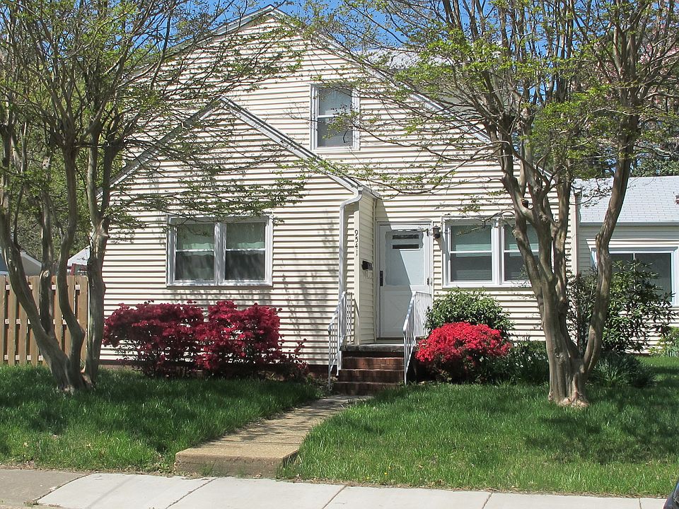 1st image of 9541 Grove Ave