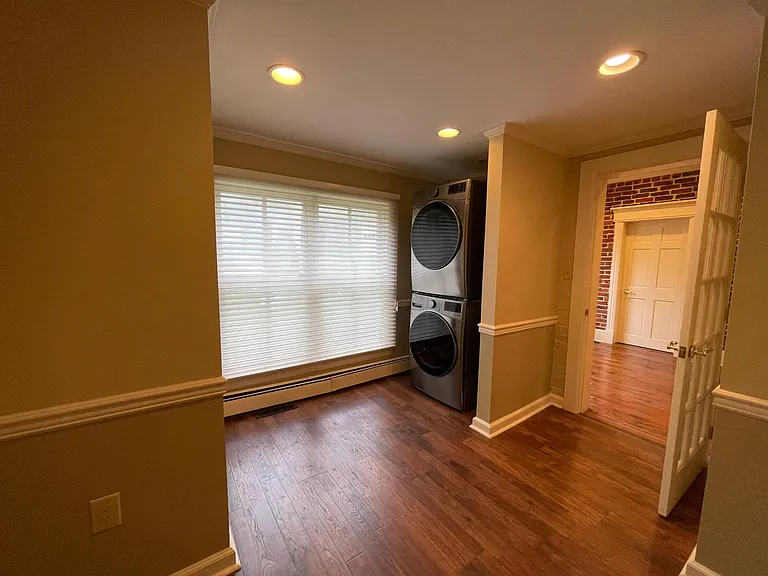 12 E Market St #1 — Photo 12