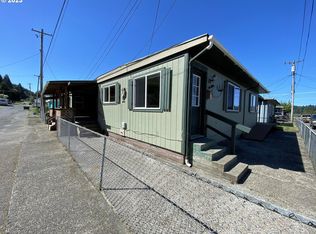 696 Front St #686, Gardiner, OR 97441