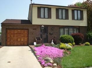 2972 Renfro Rd, Columbus, OH 43232