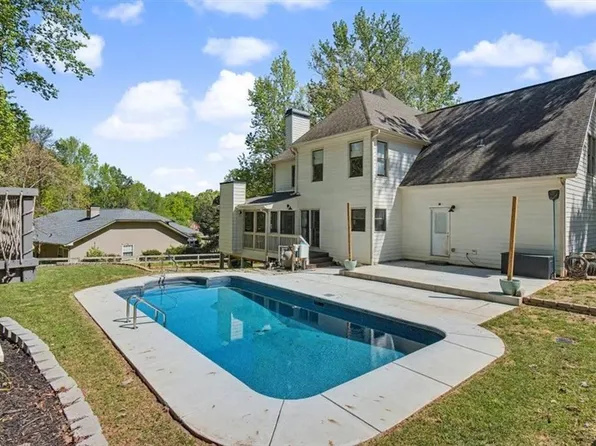 1115 Regiment Dr NW, Acworth, GA 30101