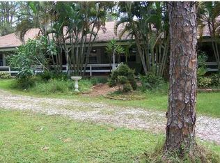 852 E Rd, Loxahatchee, FL 33470