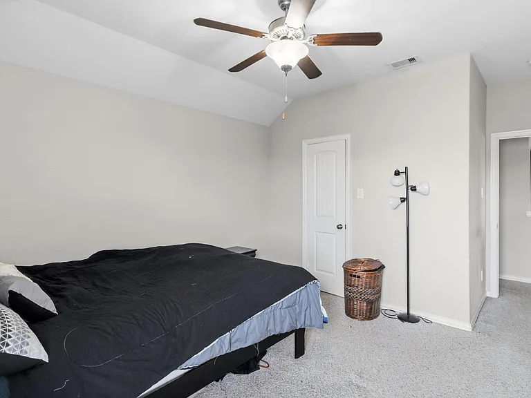 4435 Bearberry Ave — Photo 32