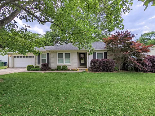 8420 Hogan Dr SE Photo 1