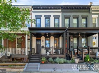 121 15th St SE, Washington, DC 20003