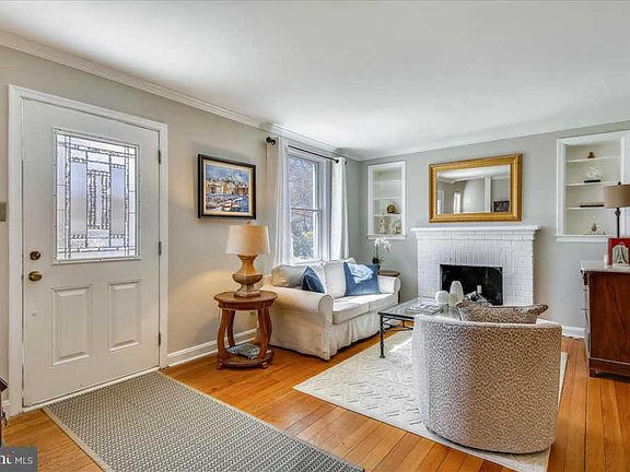 3rd image of 6728 Chestnut Ave