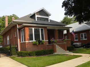 6910 S Chappel Ave, Chicago, IL 60649