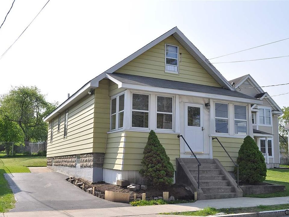 1st image of 2064 Foster Ave