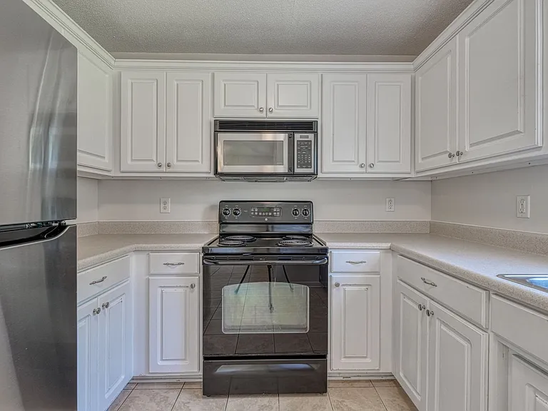 567 Seays Crest Dr — Photo 16