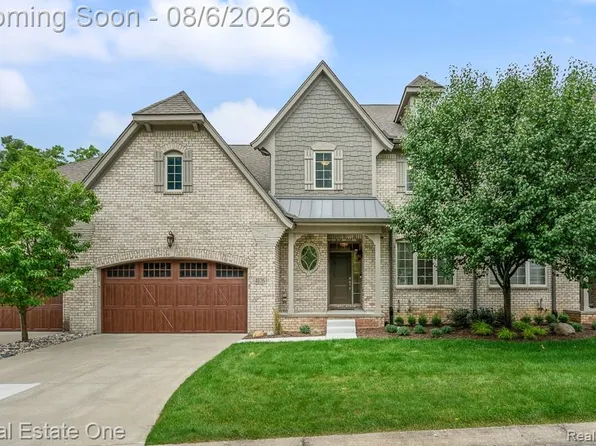 4176 Oak Arbor Ct, Rochester, MI 48306