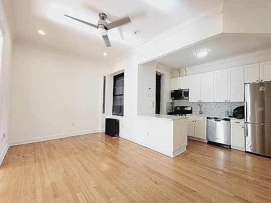 1st image of 115 W 104th St APT 35